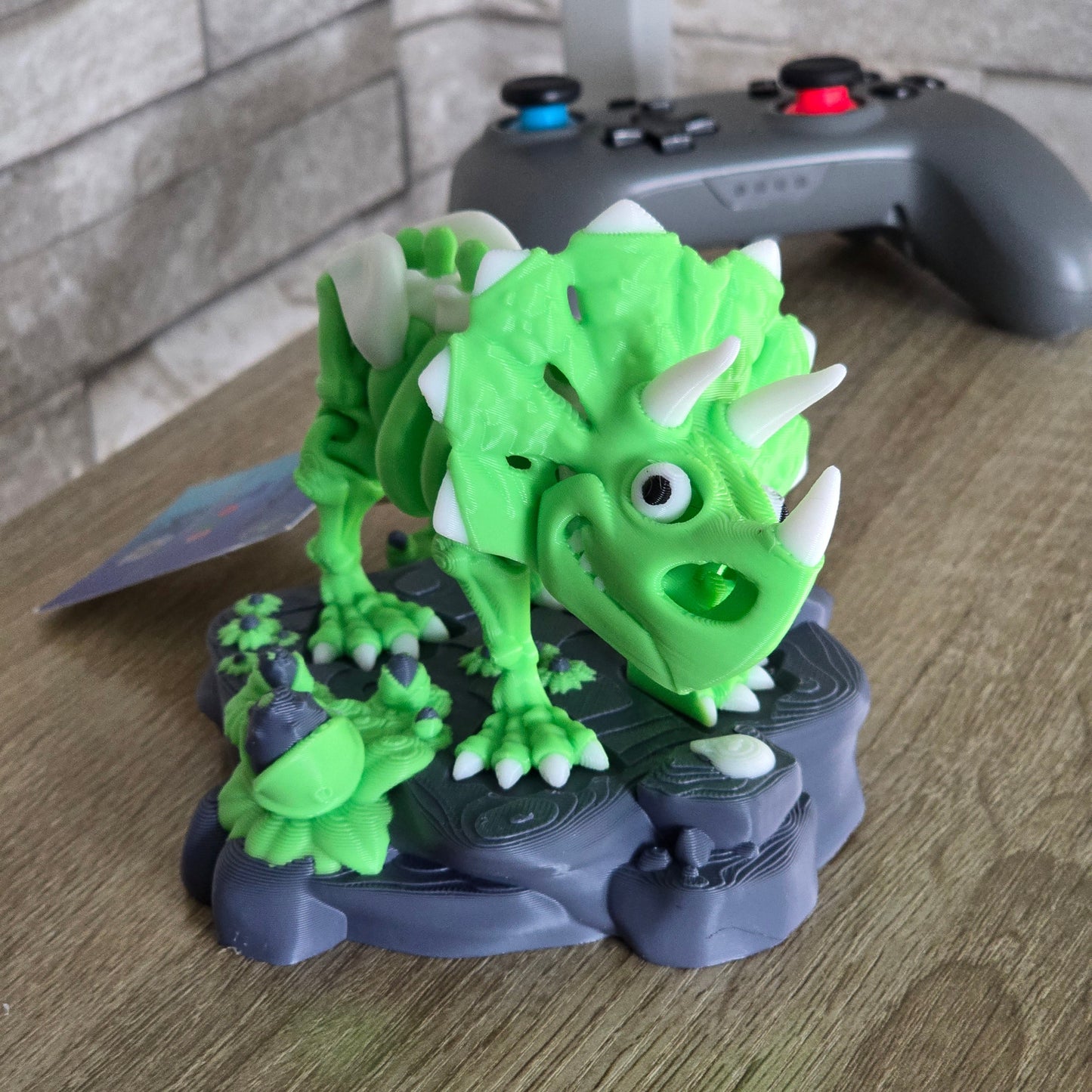 Articulated Triceratops Dinosaur