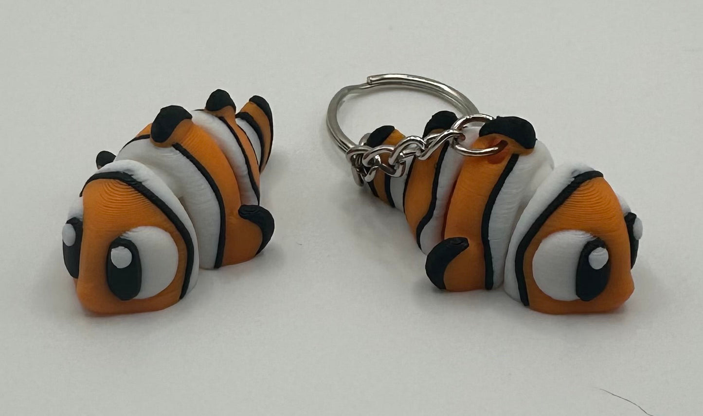 3D Printed Flexi Clown Fish | Nemo Inspired Fidget Toy | Desk Buddy | Keychain | Keyring Gift for Ocean Lovers | Articulated Fish