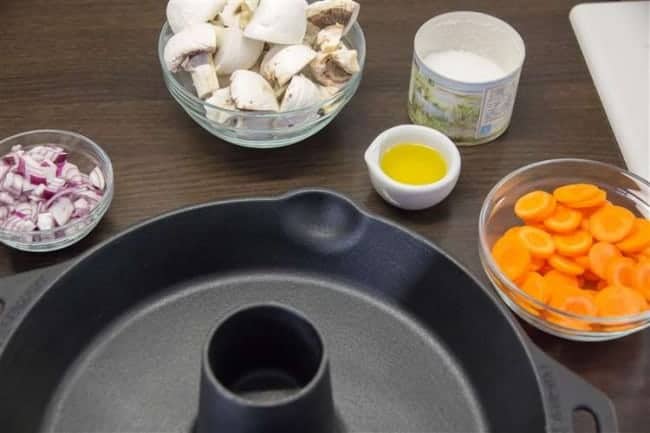 Petromax Poultry Roaster (Cast Iron)