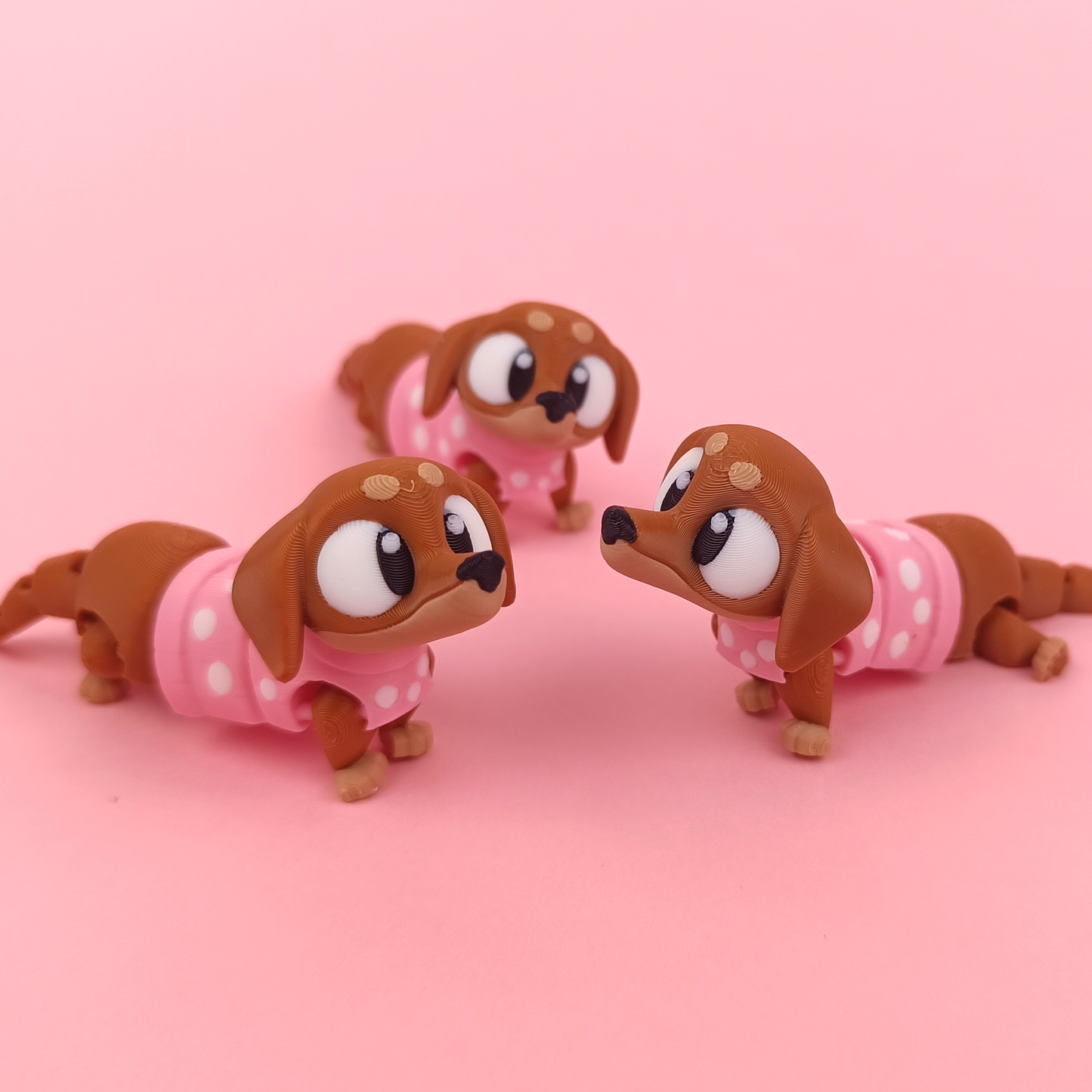 3D Printed Flexi Sausage Dog | Dachshund Fidget Toy | Cute Desk Buddy | Keychain | Keyring Gift for Dog Lovers