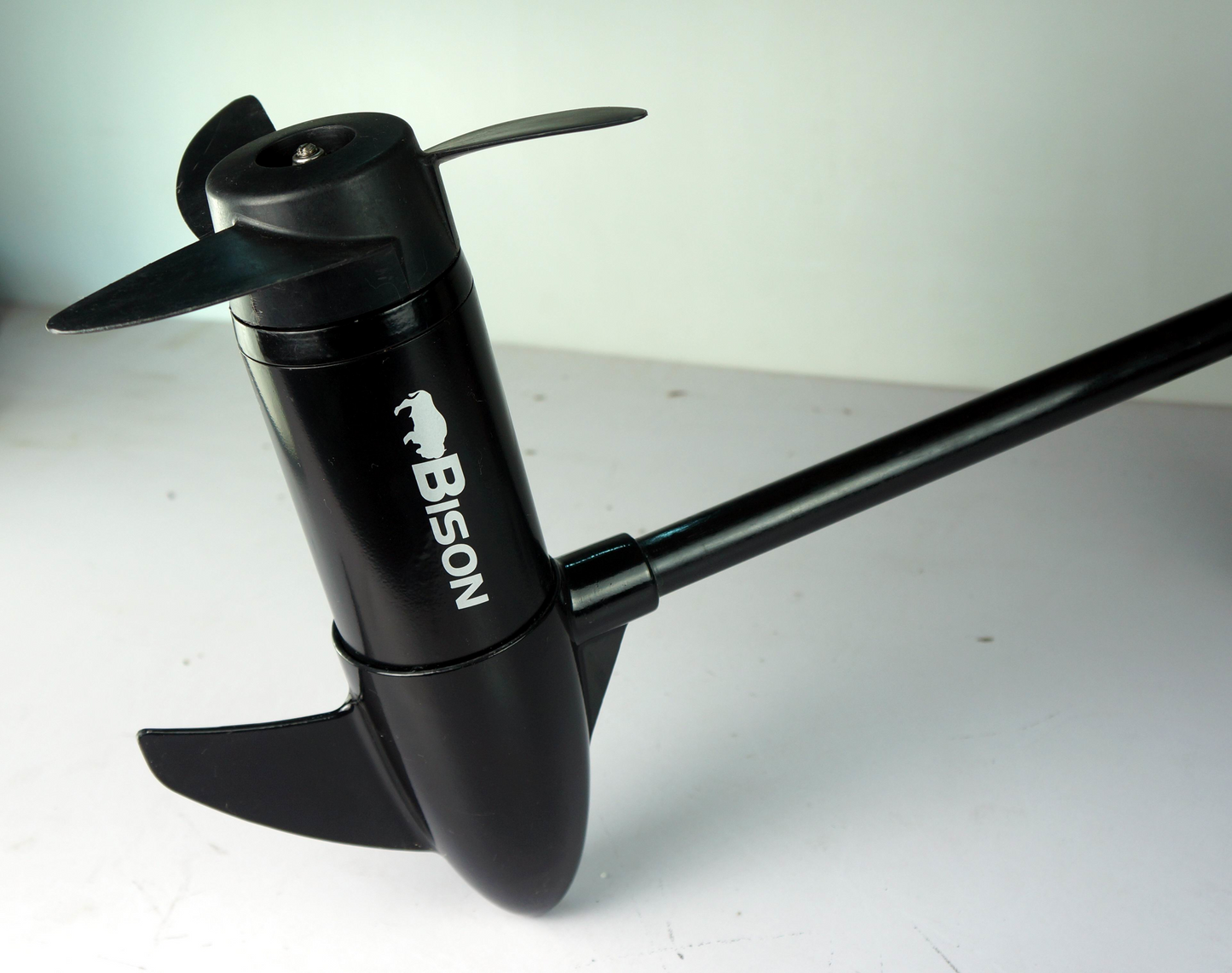 BISON 68'lb ELECTRIC OUTBOARD TROLLING MOTOR FREE SPARE PROPELLER